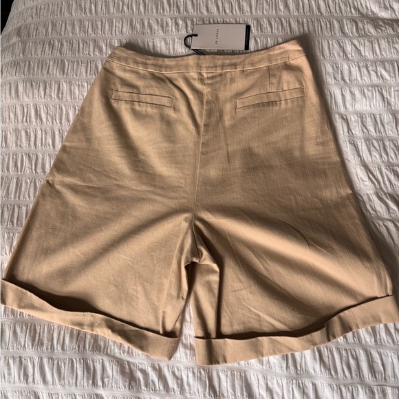 En Saison Tan Women's Shorts - Picture 3 of 6